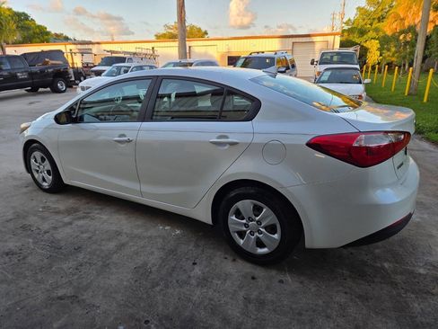 Used 2016 Kia Forte LX w/ LX Popular Package FWD image 4