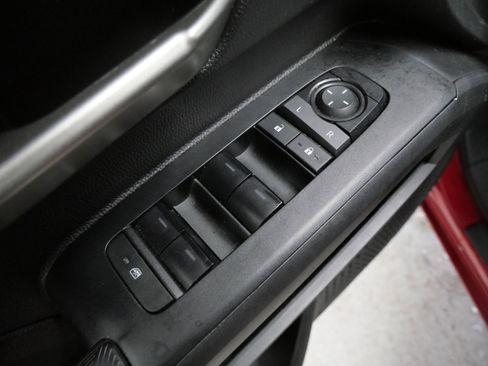 Used 2024 Toyota Tacoma TRD Off-Road image 20