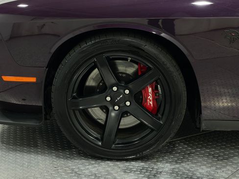 Used 2022 Dodge Challenger SRT Hellcat w/ Plus Package RWD image 34