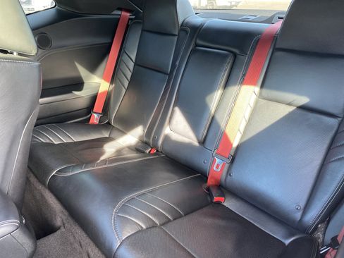 Used 2017 Dodge Challenger SRT w/ Technology Group image 18