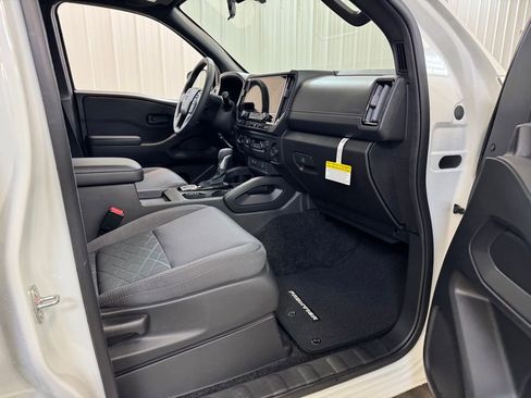 New 2026 Nissan Frontier SV w/ SV Convenience Package AWD/4WD image 25
