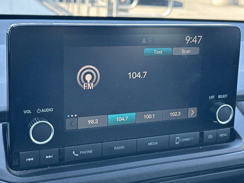 Used 2025 Honda Accord SE image 17