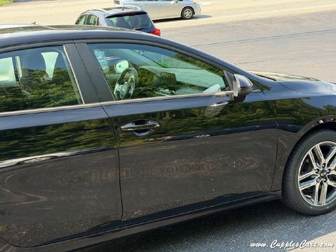 Used 2019 Kia Forte S w/ S Premium Package FWD image 33