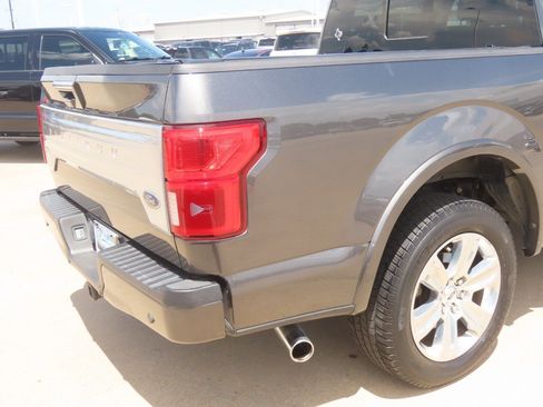 Used 2018 Ford F150 Platinum w/ Equipment Group 701A Luxury RWD image 12