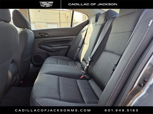 Used 2025 Nissan Altima 2.5 SV image 17