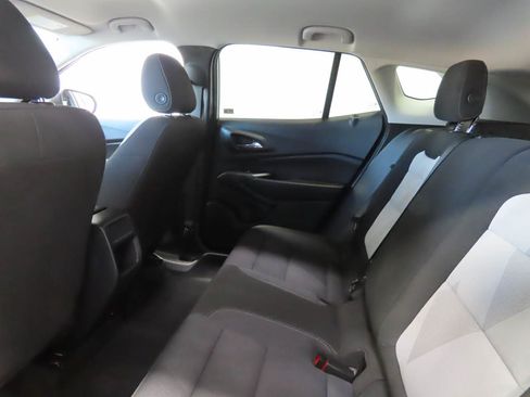 Used 2025 Chevrolet Trax LS FWD image 16