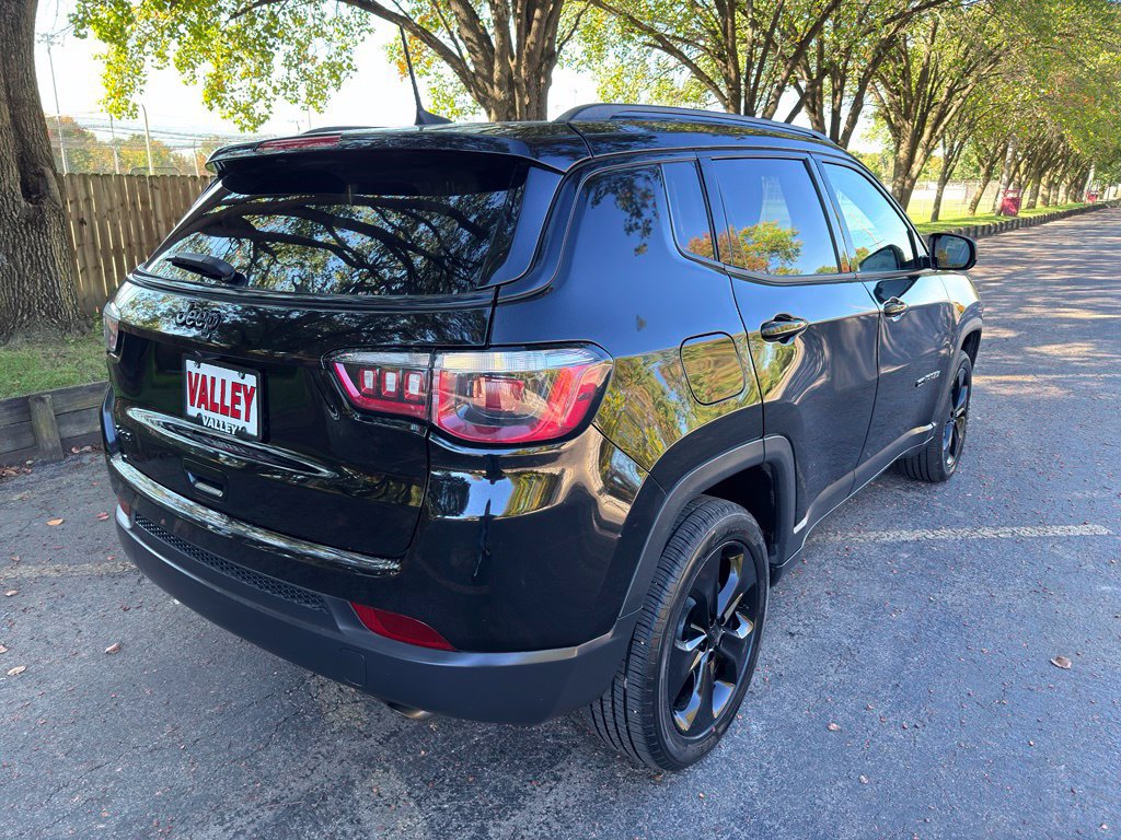 Used 2019 Jeep Compass Latitude AWD/4WD image 7