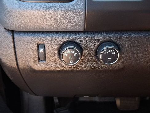 Used 2015 Chevrolet Colorado Z71 AWD/4WD image 28