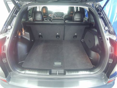 Used 2020 Jeep Cherokee Limited image 31