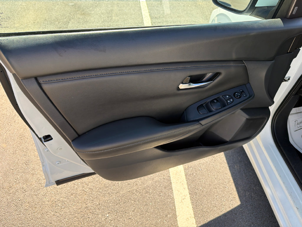 Used 2024 Nissan Sentra SV FWD image 10
