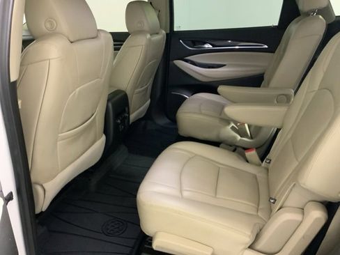 Used 2019 Buick Enclave Essence image 26