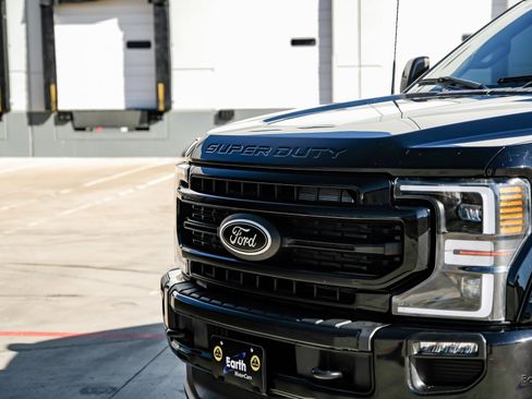 Used 2022 Ford F250 Lariat w/ Black Appearance Package image 25