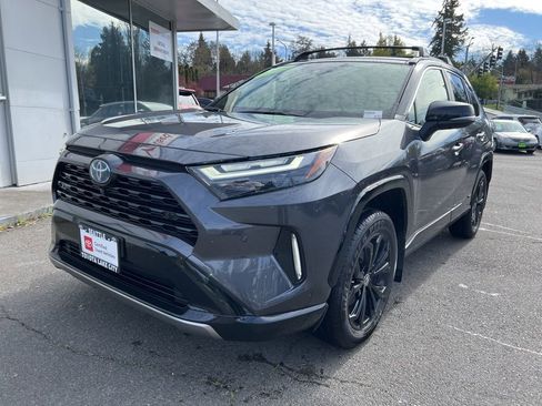 Used 2024 Toyota RAV4 XSE w/ Advanced Technology Package image 8