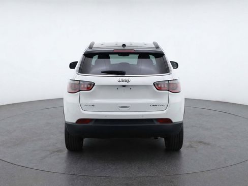 Used 2025 Jeep Compass Limited image 7