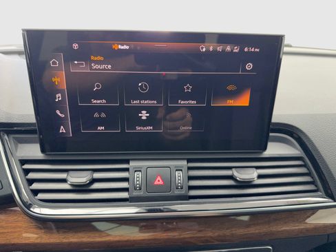 Used 2023 Audi Q5 2.0T Premium w/ Convenience Package AWD/4WD image 25