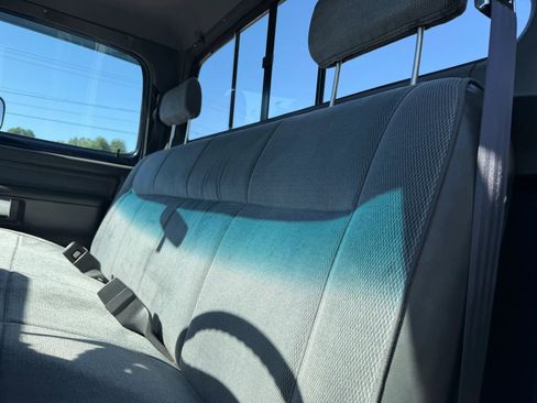 Used 1993 Dodge D/W Truck 250 AWD/4WD image 41