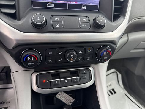 Used 2021 GMC Acadia SLE w/ Driver Convenience Package image 28