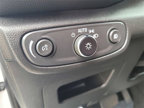 Used 2023 Chevrolet TrailBlazer RS w/ Convenience Package image 19