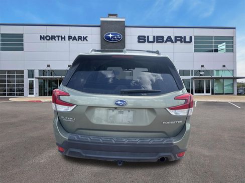 Used 2021 Subaru Forester Limited w/ Popular Package #3 AWD/4WD image 4