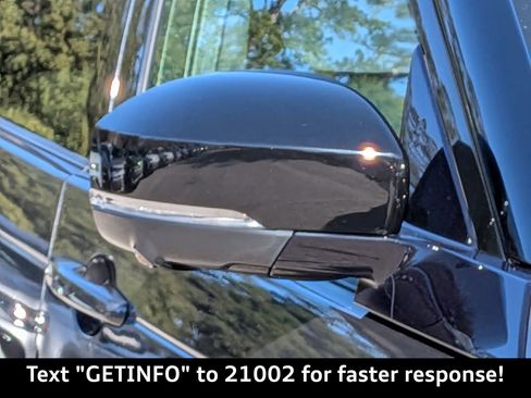 Used 2023 Land Rover Discovery S R-Dynamic image 11