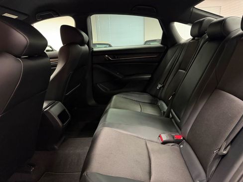 Used 2018 Honda Accord Sport image 30