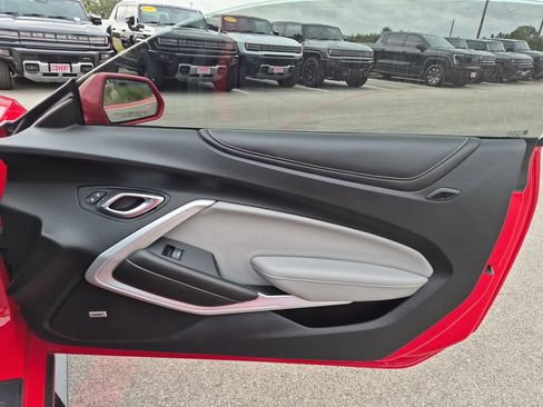 Used 2019 Chevrolet Camaro SS RWD image 34