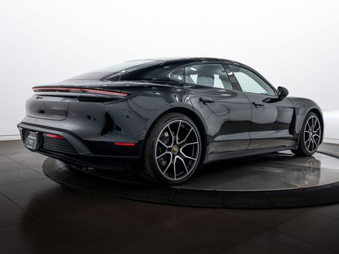 Certified 2023 Porsche Taycan image 7
