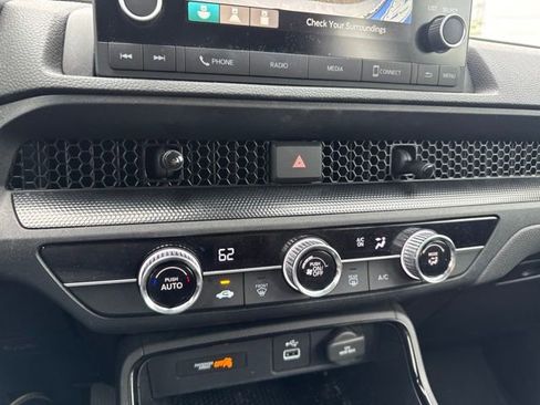 Used 2024 Honda CR-V LX image 28