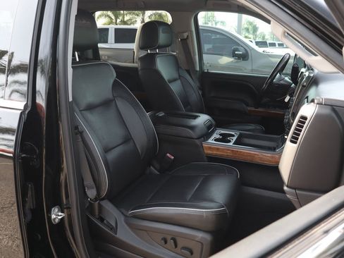 Used 2018 Chevrolet Silverado 1500 High Country RWD image 44