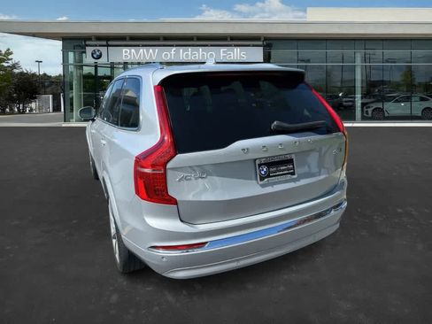 Used 2023 Volvo XC90 B6 Plus image 6