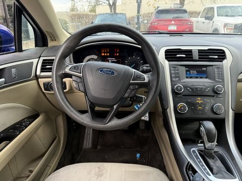 Used 2014 Ford Fusion SE image 23