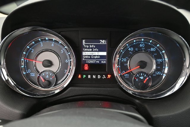 Used 2016 Chrysler Town & Country Touring w/ Driver Convenience Group FWD image 30