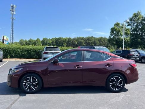 Used 2024 Nissan Sentra SV FWD image 10
