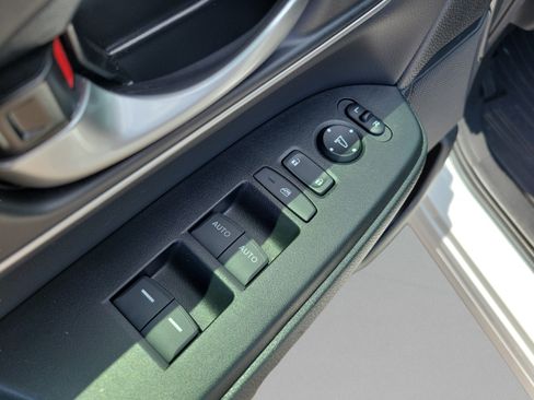 Used 2021 Honda CR-V EX-L image 24