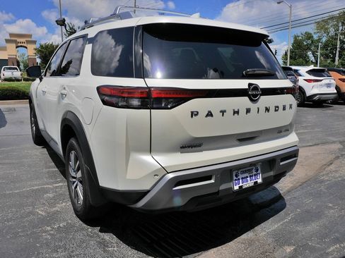 Used 2024 Nissan Pathfinder SL w/ Cargo Package AWD/4WD image 7
