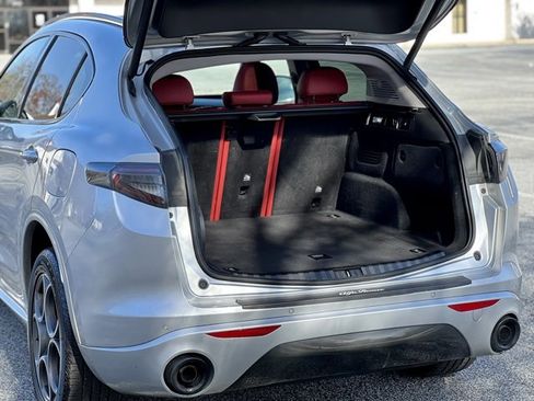 Used 2020 Alfa Romeo Stelvio Ti w/ Nero Edizione image 45