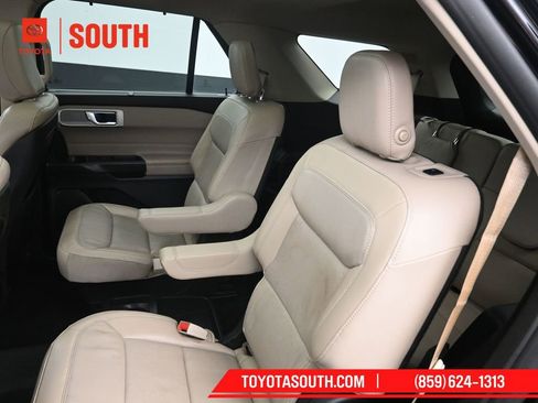 Used 2020 Ford Explorer Limited w/ Class III Trailer Tow Package image 26