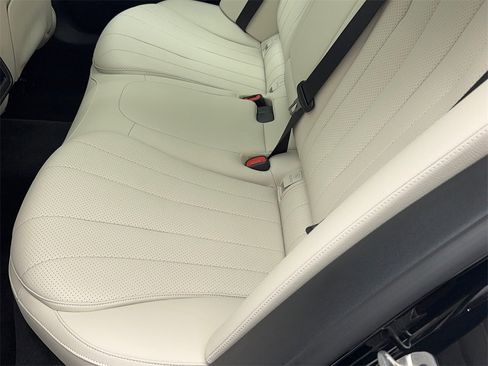 Used 2025 Mercedes-Benz E 350 Sedan w/ Winter Package image 47