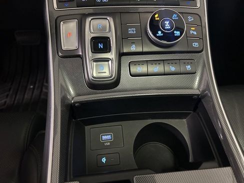 Used 2021 Hyundai Santa Fe Limited image 23