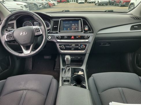 Used 2018 Hyundai Sonata SEL w/ Tech Package 02 FWD image 9