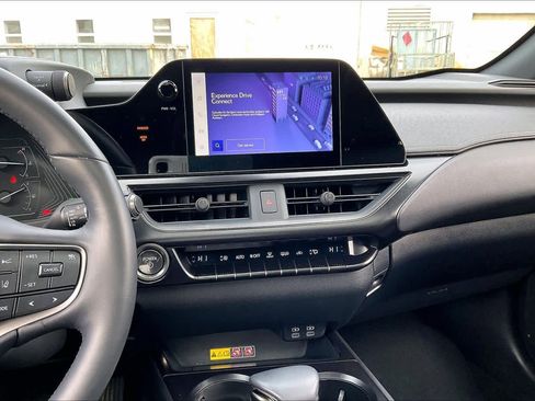 Used 2024 Lexus UX 250h F Sport image 7