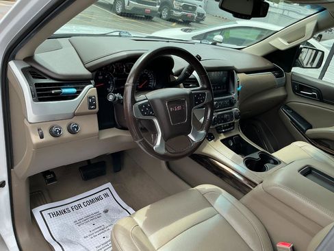 Used 2019 GMC Yukon XL SLT AWD/4WD image 10