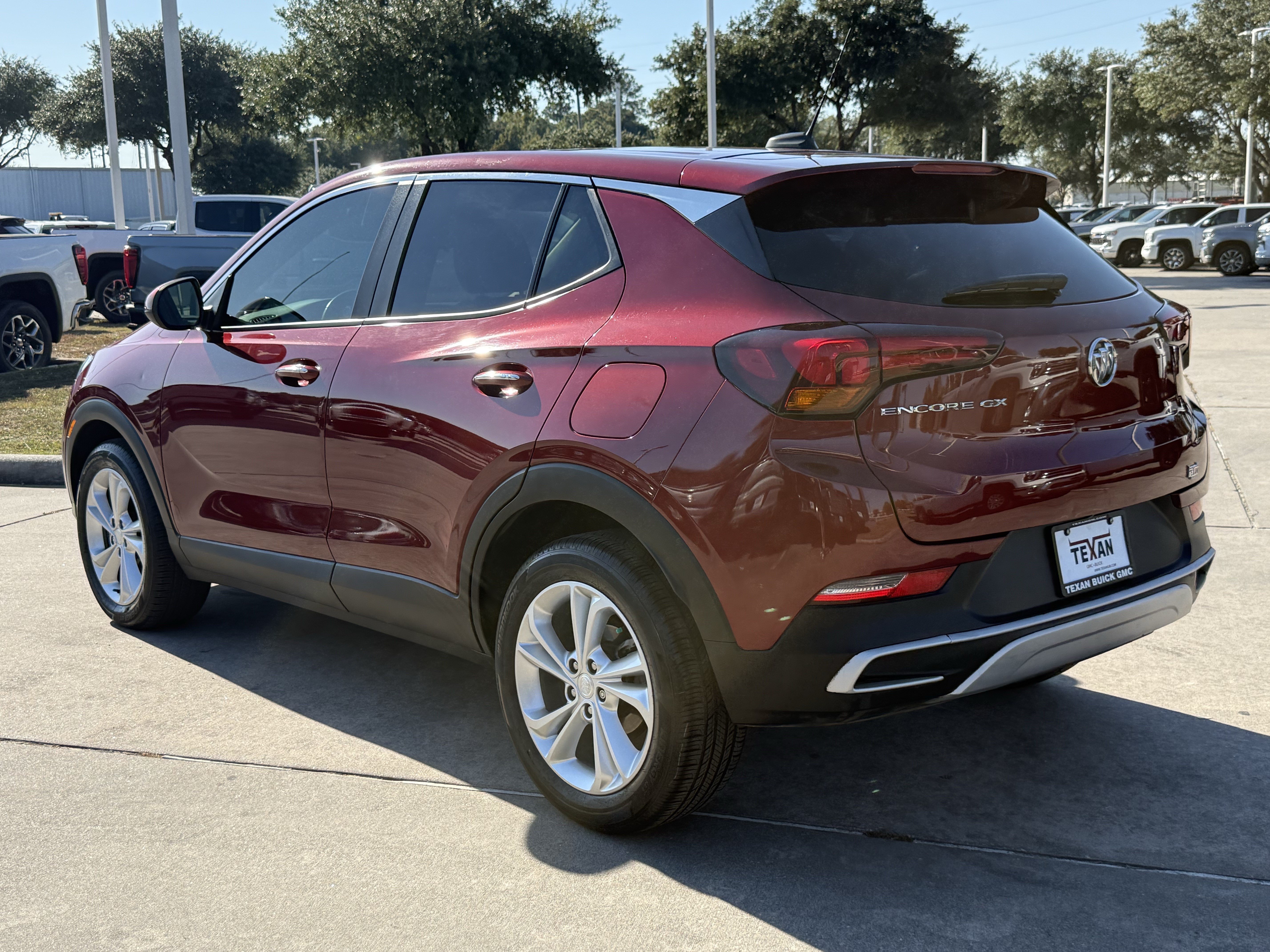 Used 2023 Buick Encore GX Preferred FWD image 7