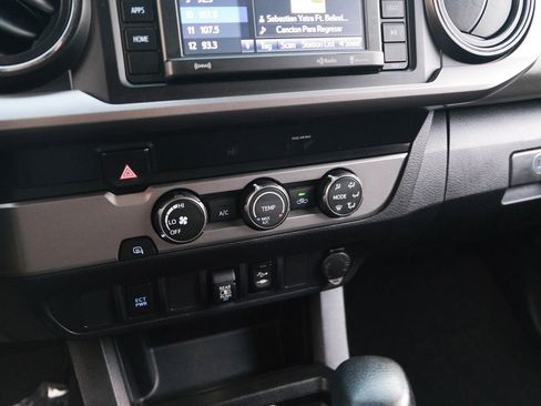 Used 2019 Toyota Tacoma SR5 image 31