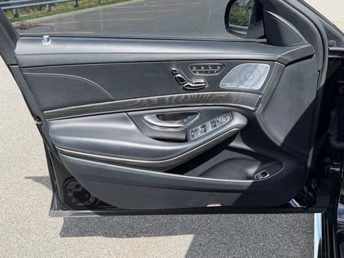 Used 2018 Mercedes-Benz S 63 AMG S 4MATIC Sedan image 33