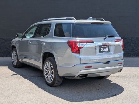 Used 2023 GMC Acadia Denali w/ Denali Technology Package AWD/4WD image 7