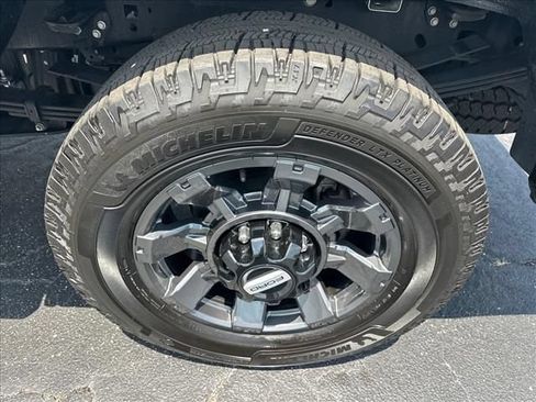 Used 2024 Ford F250 Lariat w/ Lariat Ultimate Package AWD/4WD image 39