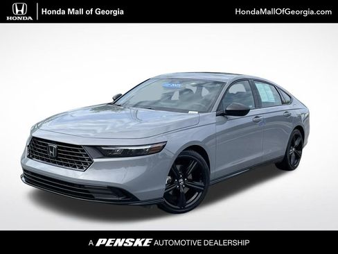 Used 2025 Honda Accord Sport image 1