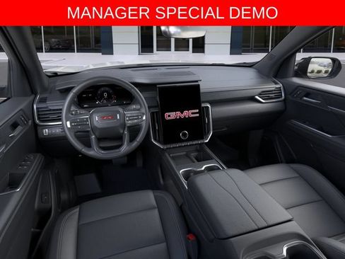 Used 2026 GMC Acadia Elevation w/ Elevation Premium Package AWD/4WD image 15