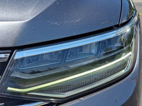 Used 2022 Volkswagen Tiguan S AWD/4WD image 9